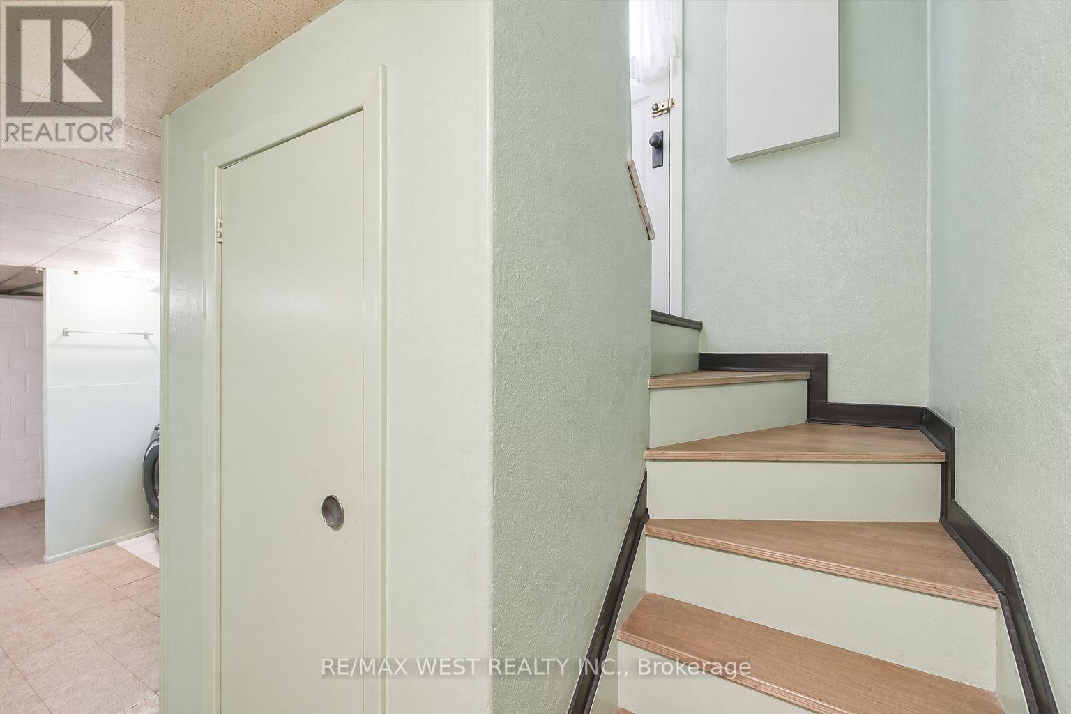 5 Dieppe Road S, Toronto, Ontario  M4J 2K8 - Photo 17 - E13650032