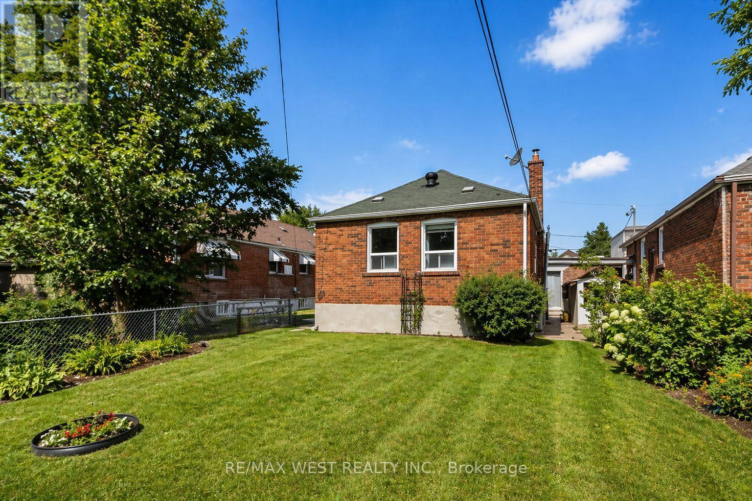 5 Dieppe Road S, Toronto, Ontario  M4J 2K8 - Photo 22 - E13650032