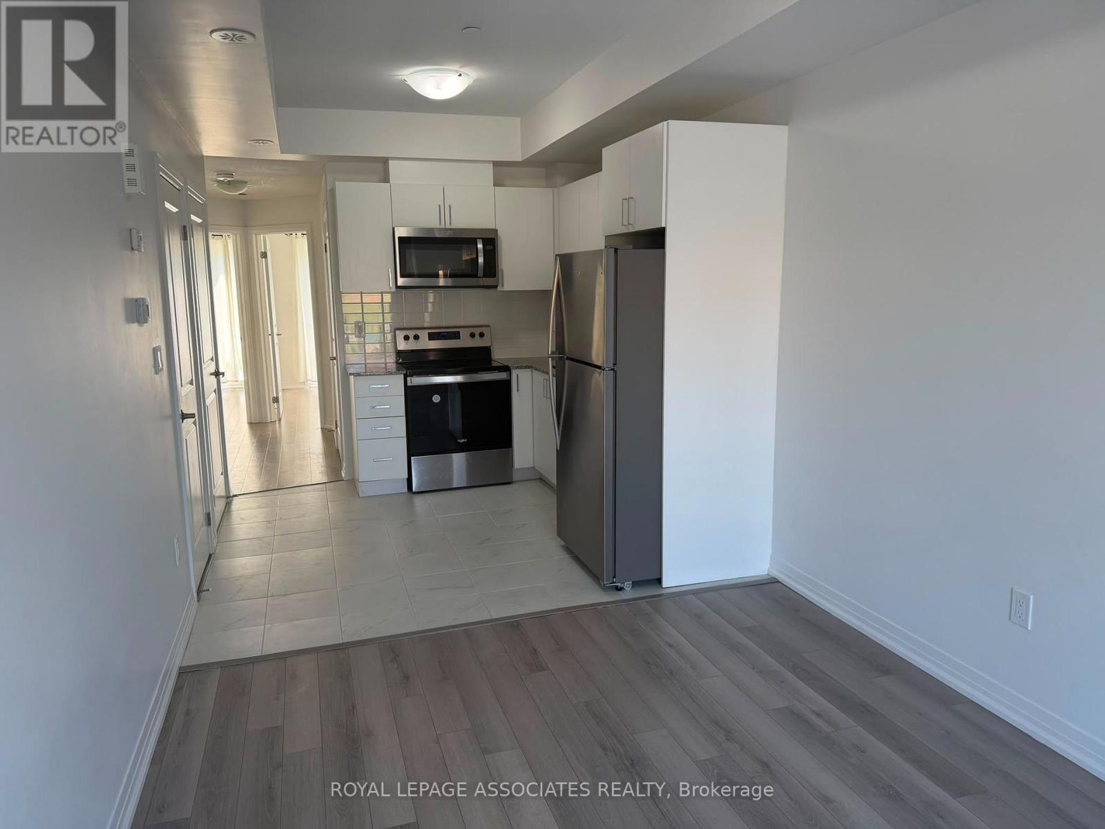 18 - 30 Liben Way, Toronto, Ontario  M1J 3Z4 - Photo 4 - E13650046