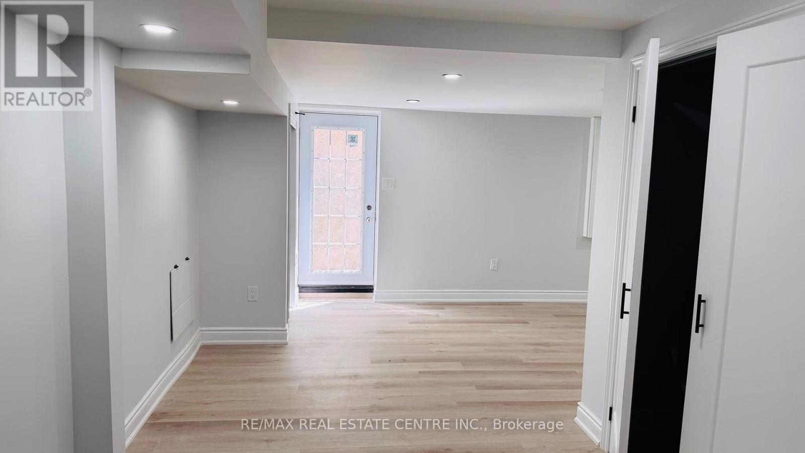 Bsmt - 12 Rolling Acres Drive, Whitby, Ontario  L1R 1Z8 - Photo 10 - E13650074