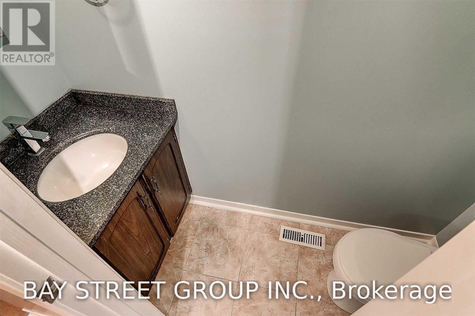 8 James Park Square, Toronto, Ontario M1V 2E6 - Photo 13 - E13650086