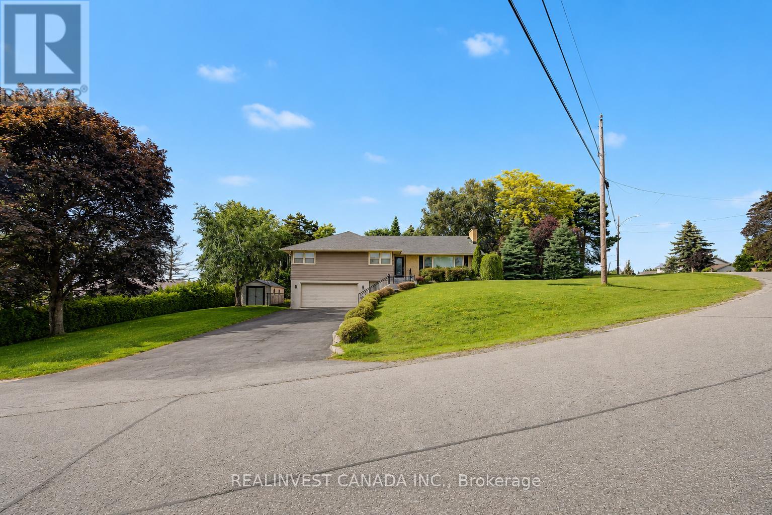 918 Pinecrest Road, Oshawa, Ontario  L1K 2B2 - Photo 2 - E13650094