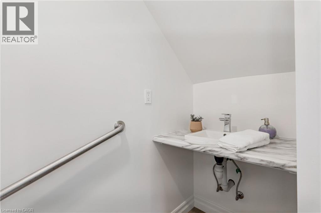 21 Kerman Avenue, Grimsby, Ontario  L3M 3W3 - Photo 21 - 40852583