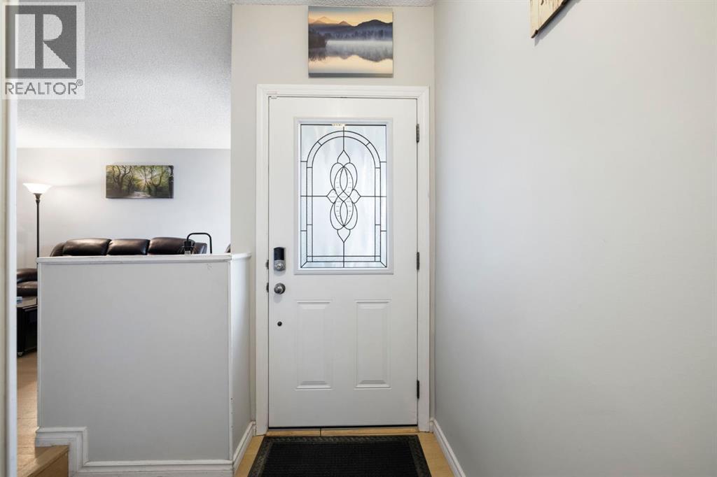 76 Douglas Ridge Close SE, Calgary, Alberta  T2Z 2M3 - Photo 14 - A2335520
