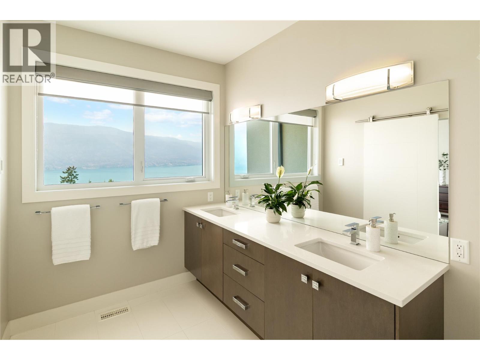 3320 Acacia Lane, Kelowna, British Columbia  V1V 3G1 - Photo 53 - 10395353