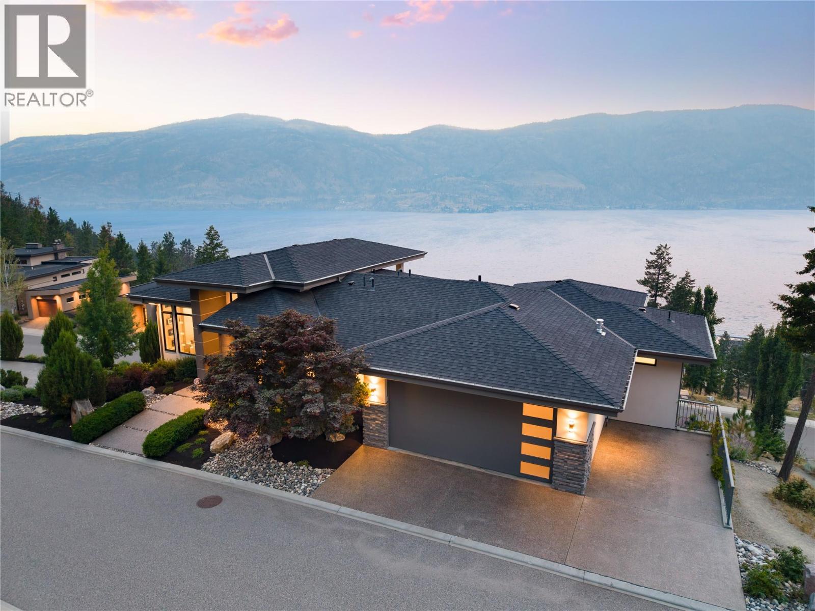 3320 Acacia Lane, Kelowna, British Columbia  V1V 3G1 - Photo 10 - 10395353