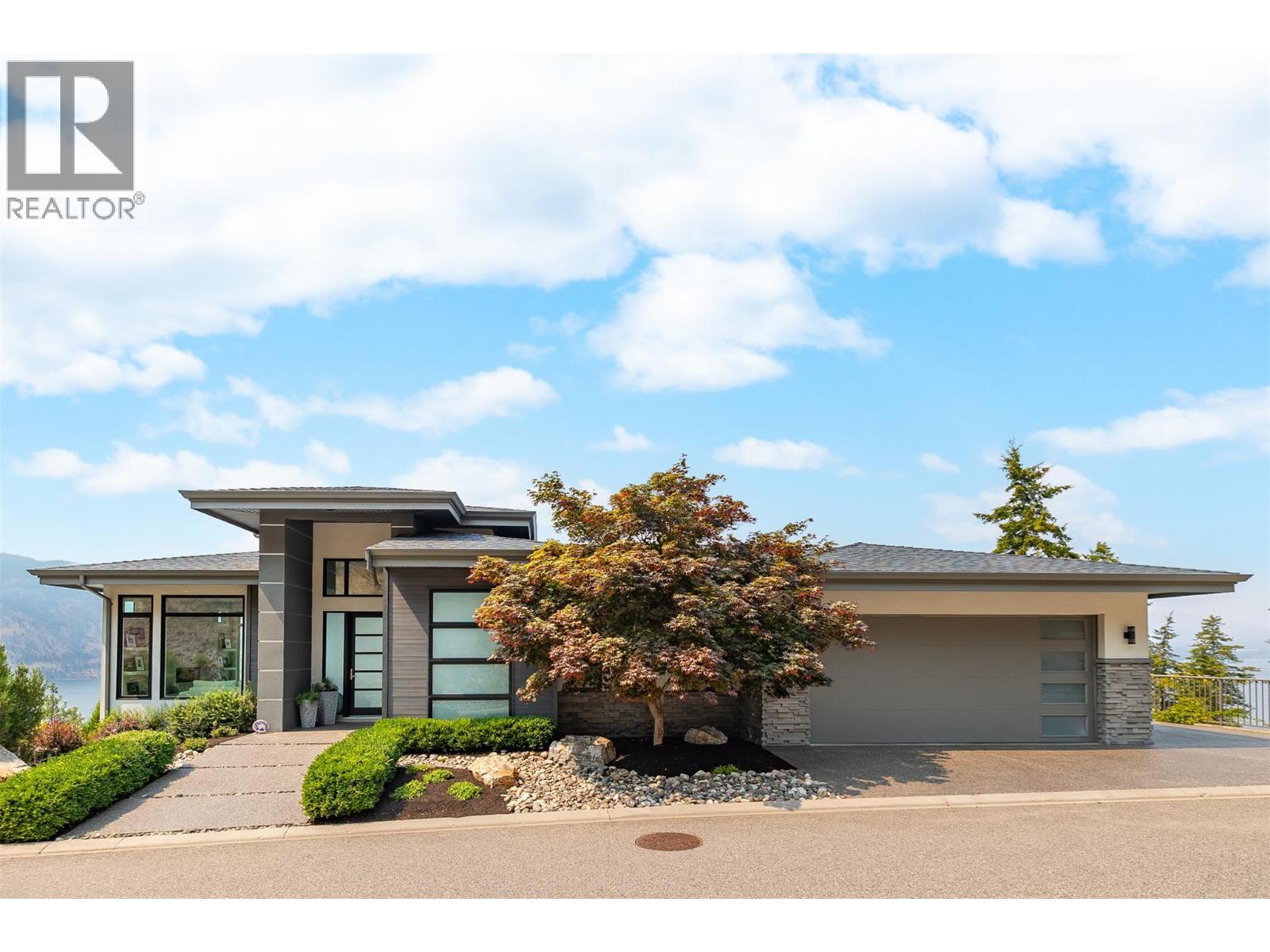 3320 Acacia Lane, Kelowna, British Columbia  V1V 3G1 - Photo 6 - 10395353