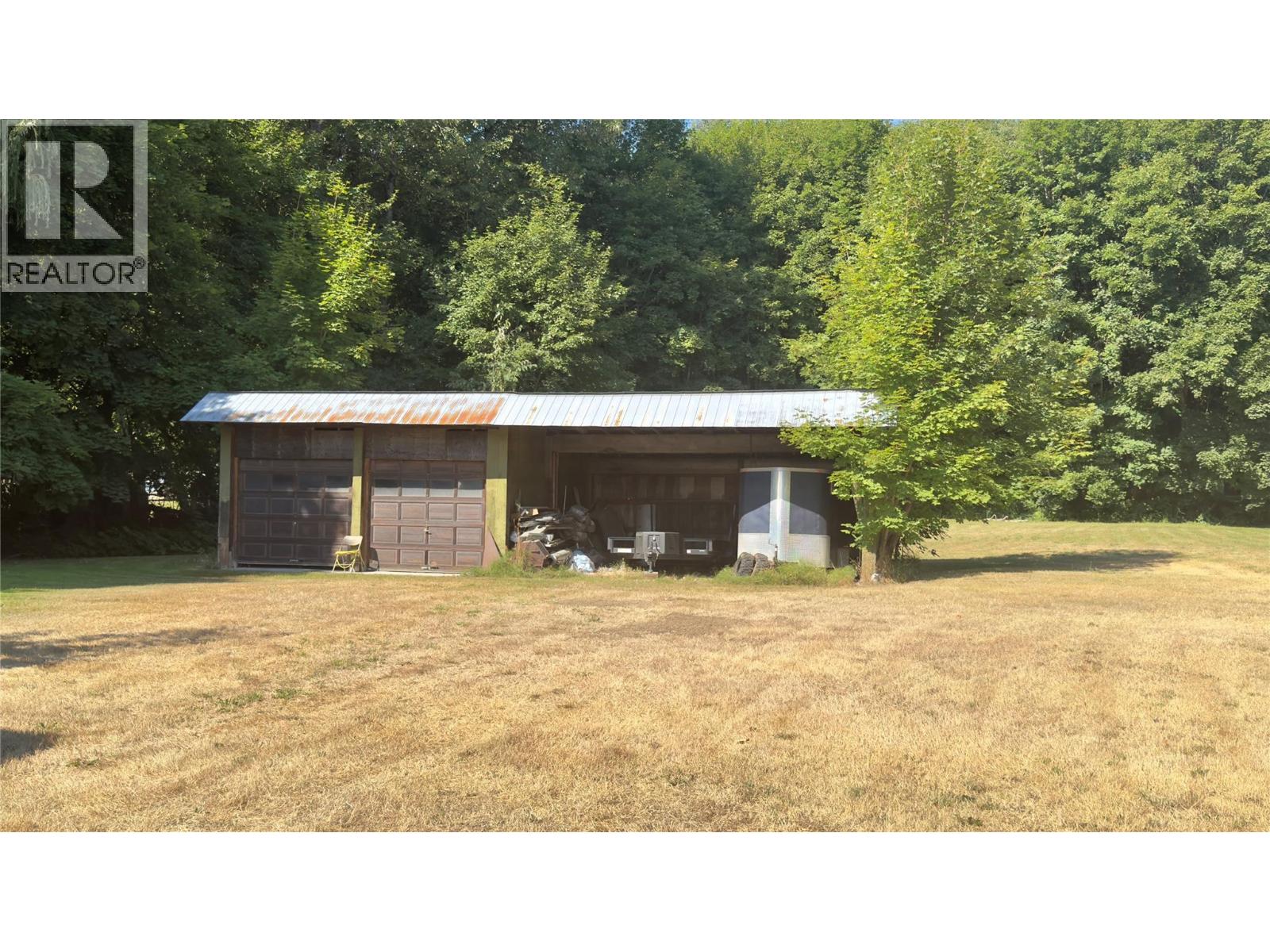 719 Big Eddy Road, Revelstoke, British Columbia  V0E 2S0 - Photo 13 - 10396668
