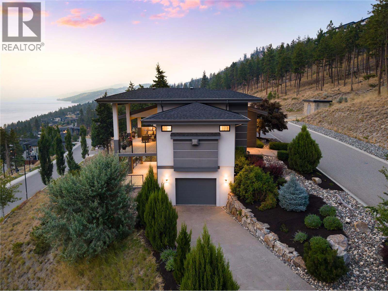 3320 Acacia Lane, Kelowna, British Columbia  V1V 3G1 - Photo 19 - 10395353