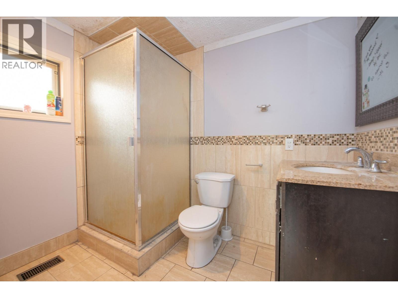 3007 38 Street, Vernon, British Columbia  V1T 6H7 - Photo 18 - 10397043