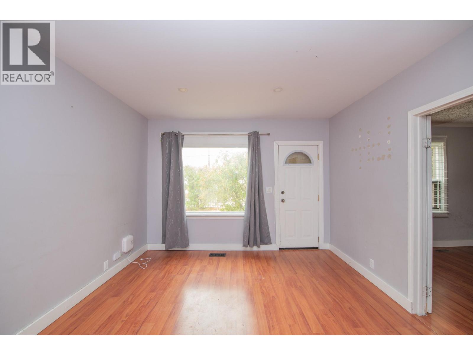 3007 38 Street, Vernon, British Columbia  V1T 6H7 - Photo 12 - 10397043