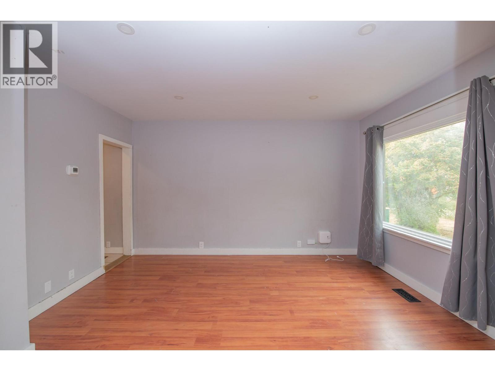 3007 38 Street, Vernon, British Columbia  V1T 6H7 - Photo 13 - 10397043