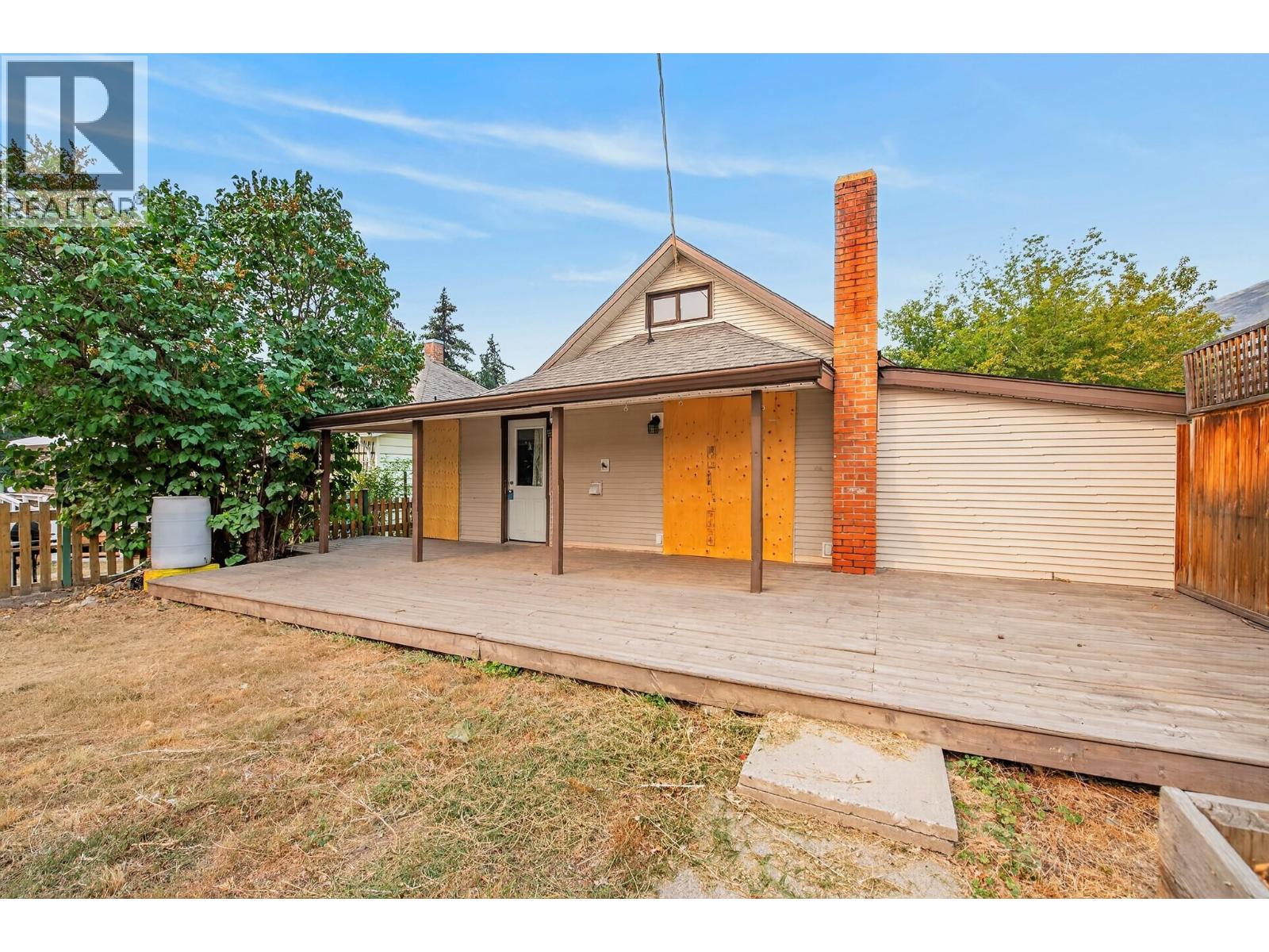 3007 38 Street, Vernon, British Columbia  V1T 6H7 - Photo 3 - 10397043