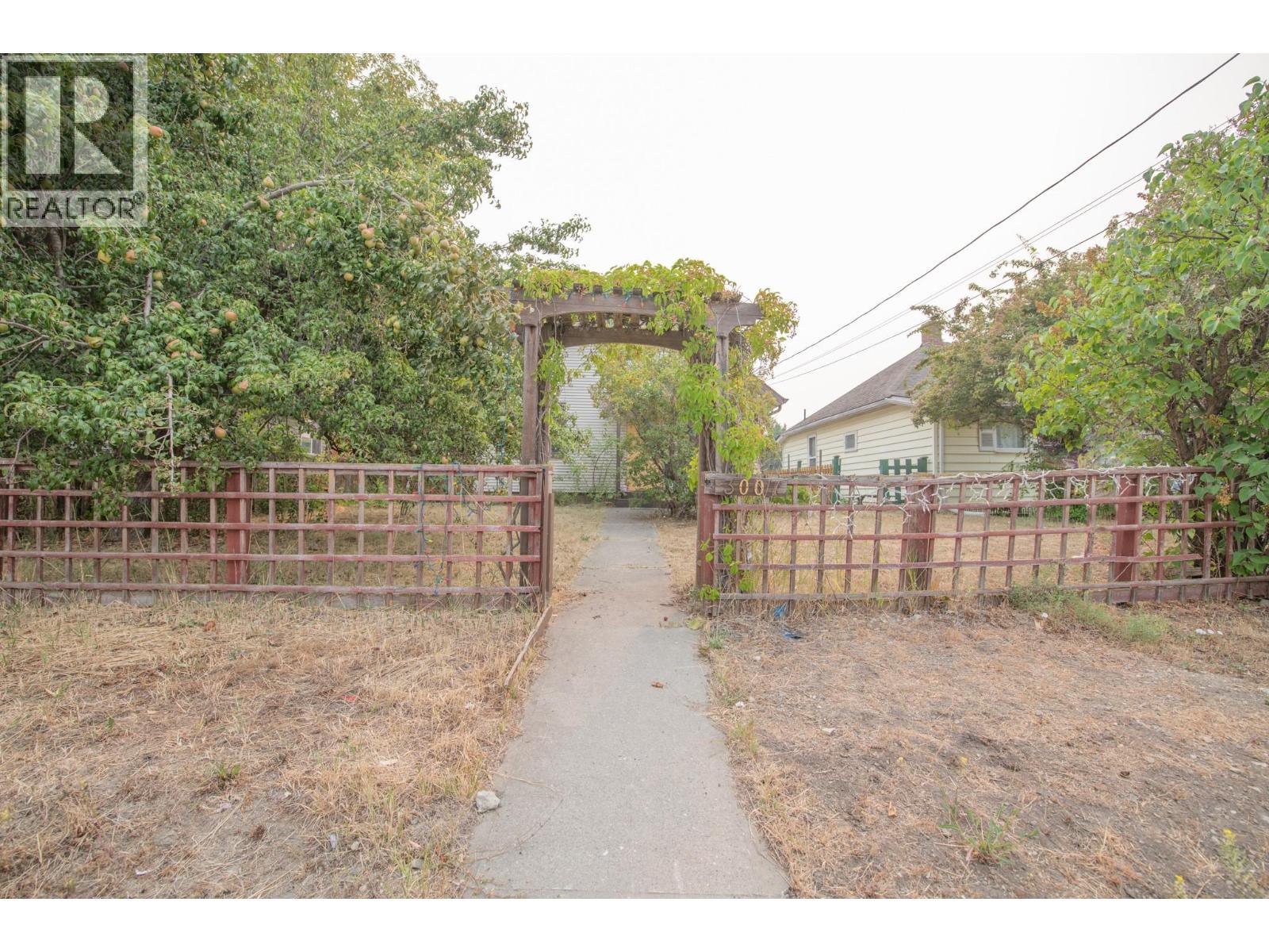 3007 38 Street, Vernon, British Columbia  V1T 6H7 - Photo 49 - 10397043