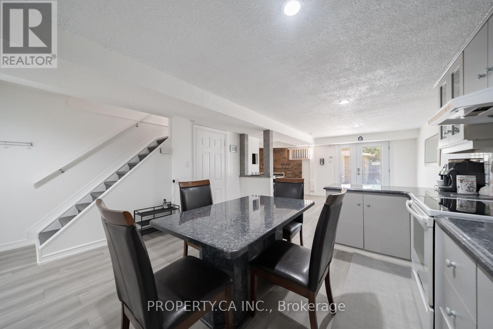 17 Boyne Highlands Court, Vaughan (Glen Shields), Ontario  L4K 1K4 - Photo 23 - N13649878