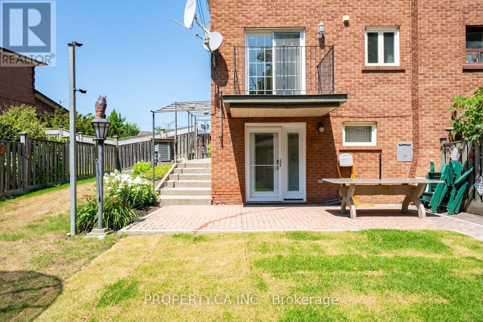 17 Boyne Highlands Court, Vaughan (Glen Shields), Ontario  L4K 1K4 - Photo 34 - N13649878