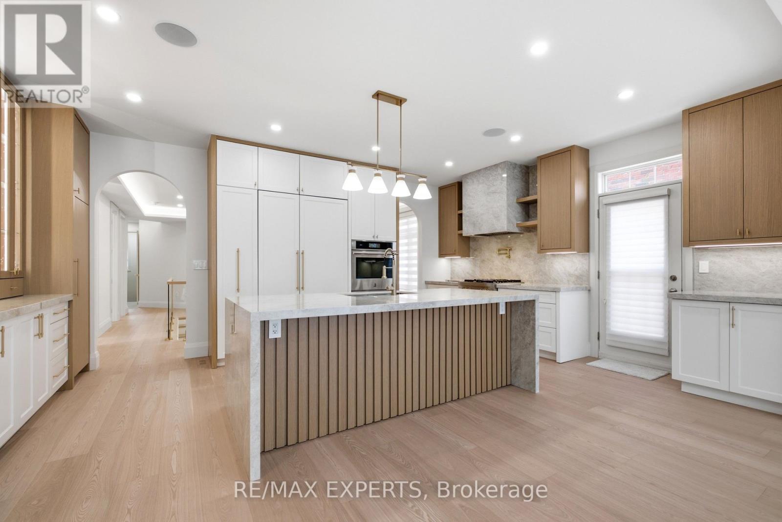 12 Valley Point Crescent, King, Ontario  L7B 0B7 - Photo 13 - N13649900