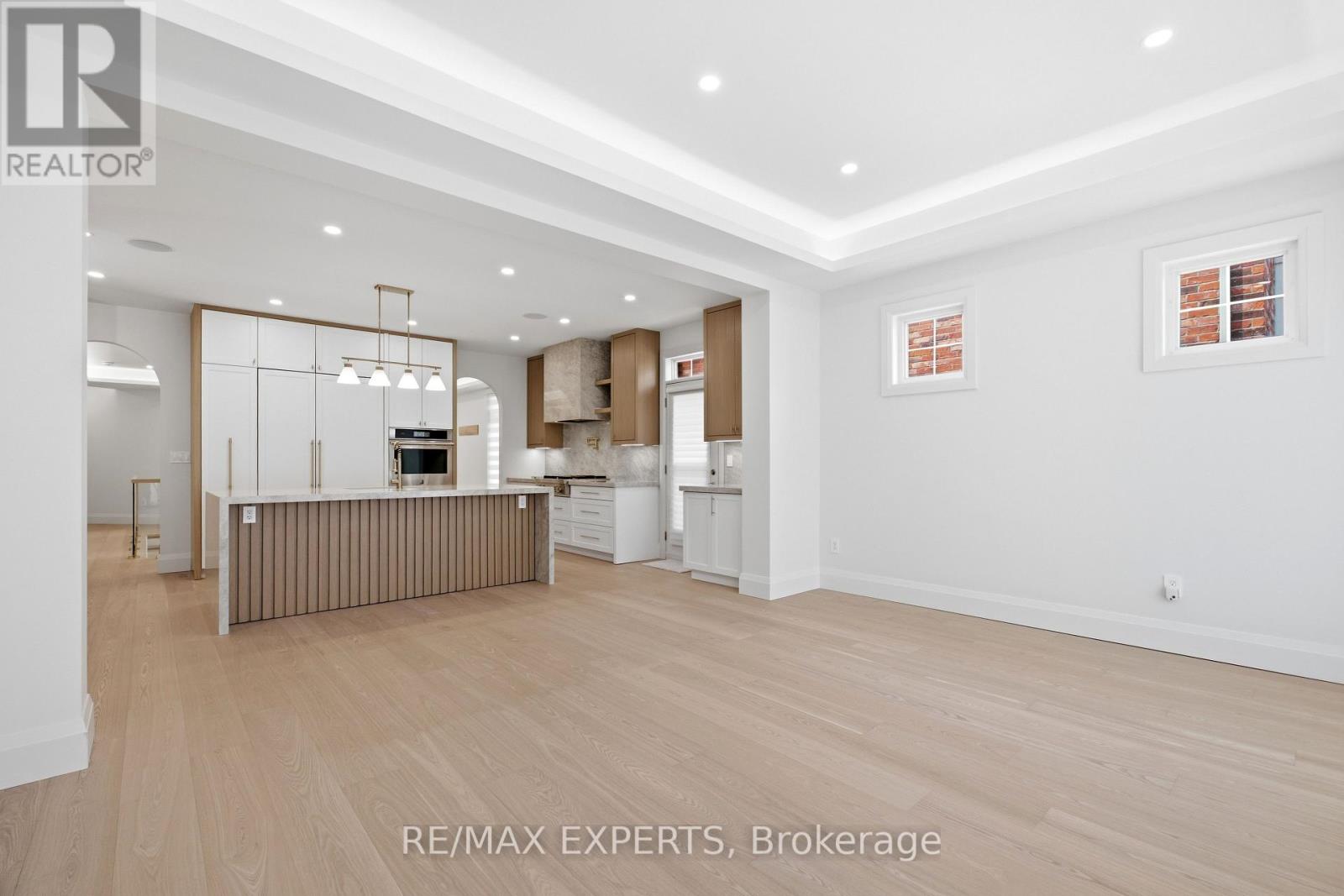 12 Valley Point Crescent, King, Ontario  L7B 0B7 - Photo 18 - N13649900