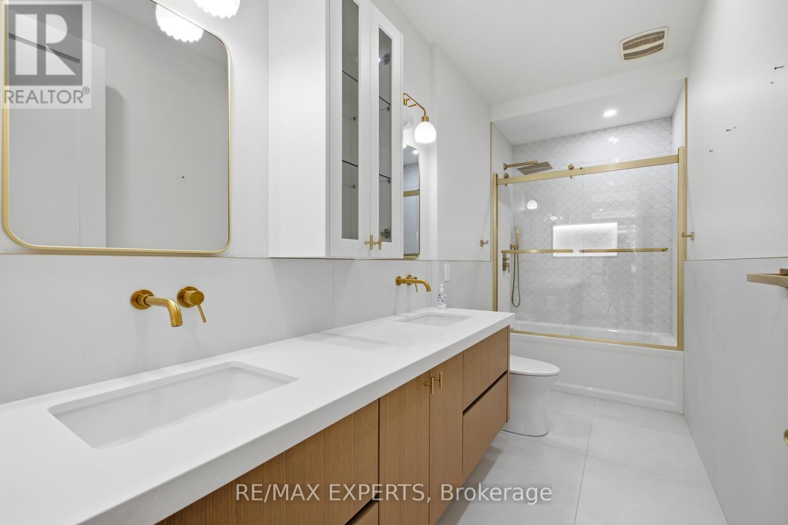 12 Valley Point Crescent, King, Ontario  L7B 0B7 - Photo 27 - N13649900