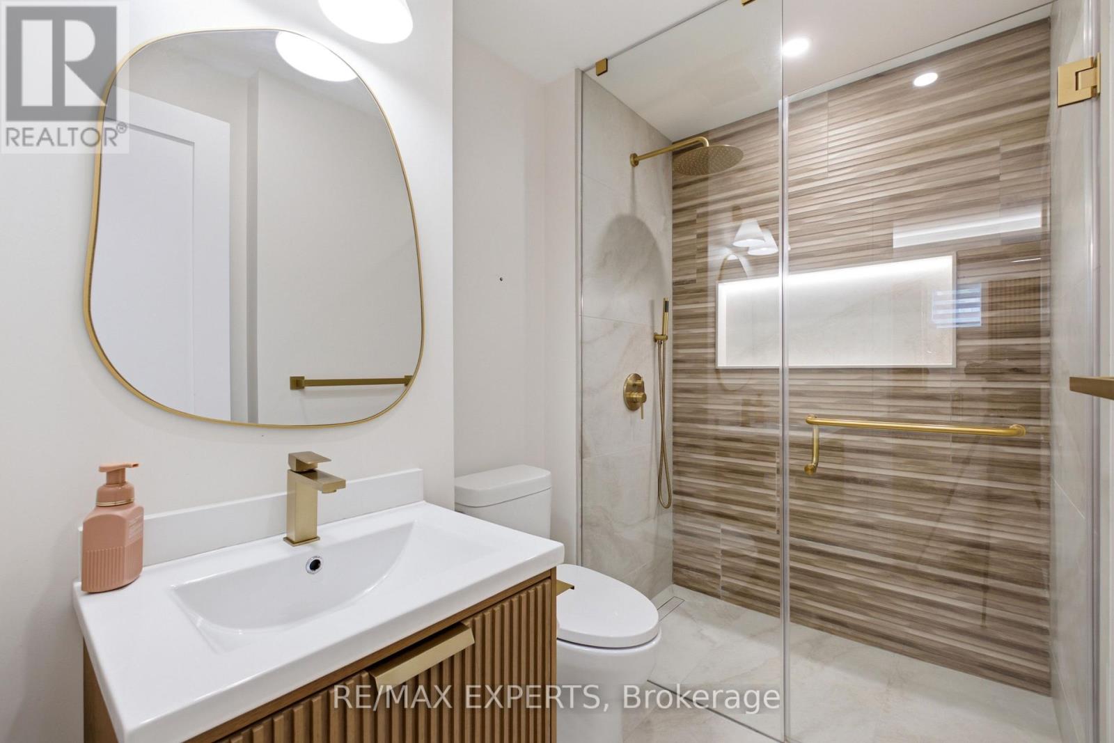 12 Valley Point Crescent, King, Ontario  L7B 0B7 - Photo 36 - N13649900
