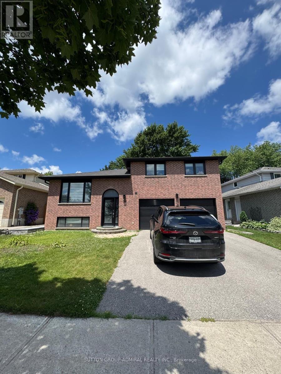 (BASEMENT) - 39 CROWN CRESCENT