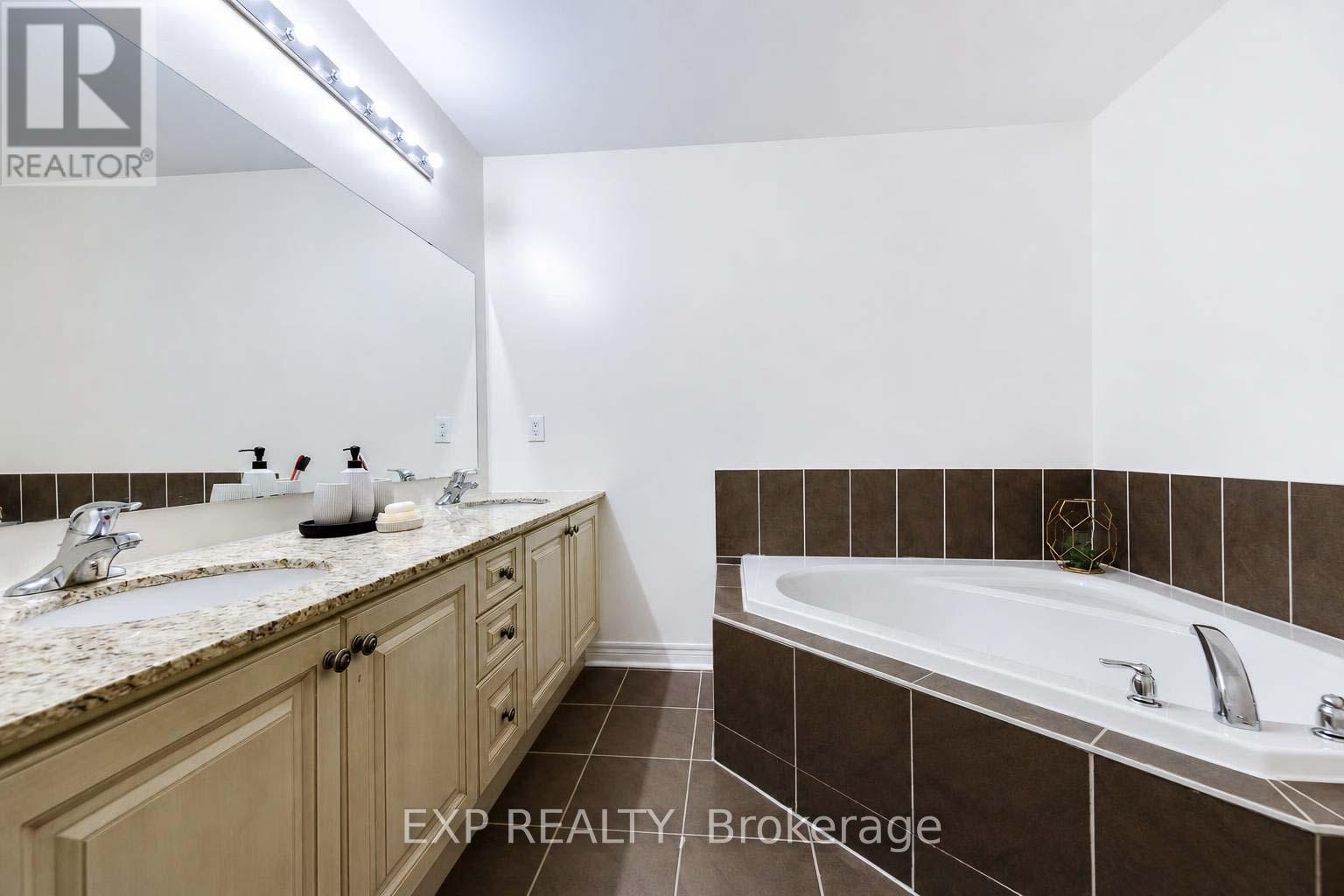 9 - 8900 Bathurst Street, Vaughan, Ontario  L4J 8A7 - Photo 31 - N13649918