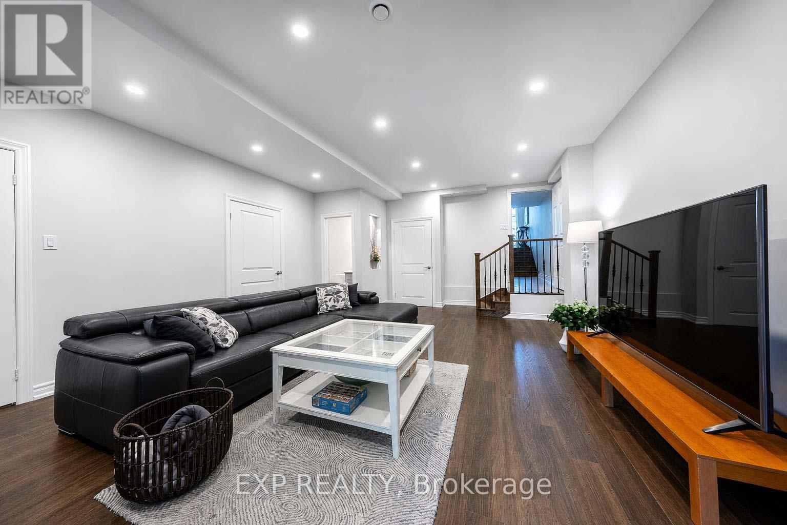 9 - 8900 Bathurst Street, Vaughan, Ontario  L4J 8A7 - Photo 35 - N13649918