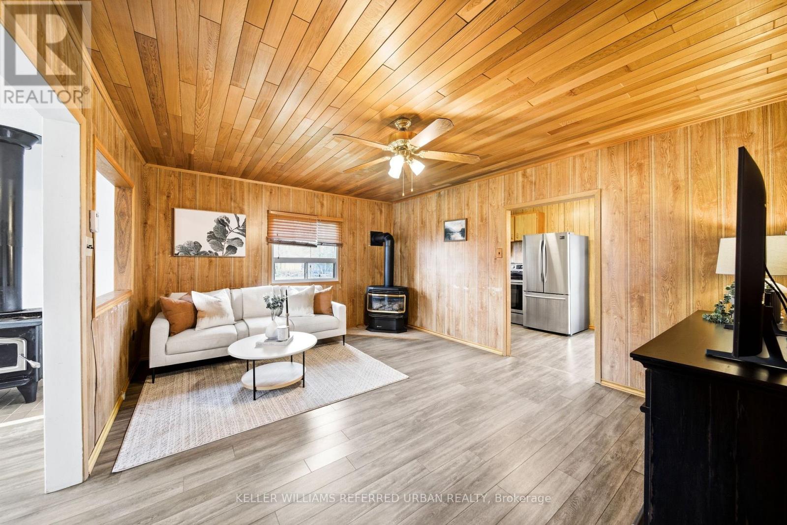 706 Chestnut Street, Innisfil, Ontario  L9S 2H8 - Photo 14 - N13649946