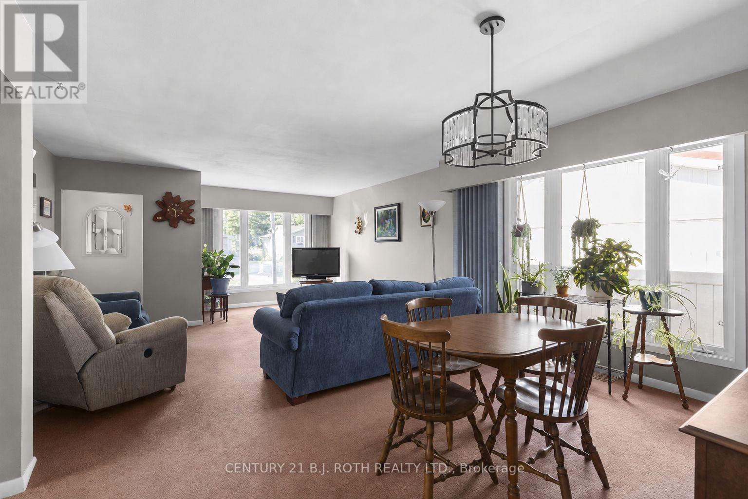 108 Shannon Street, Orillia, Ontario L3V 1G2 - Photo 5 - S13649972