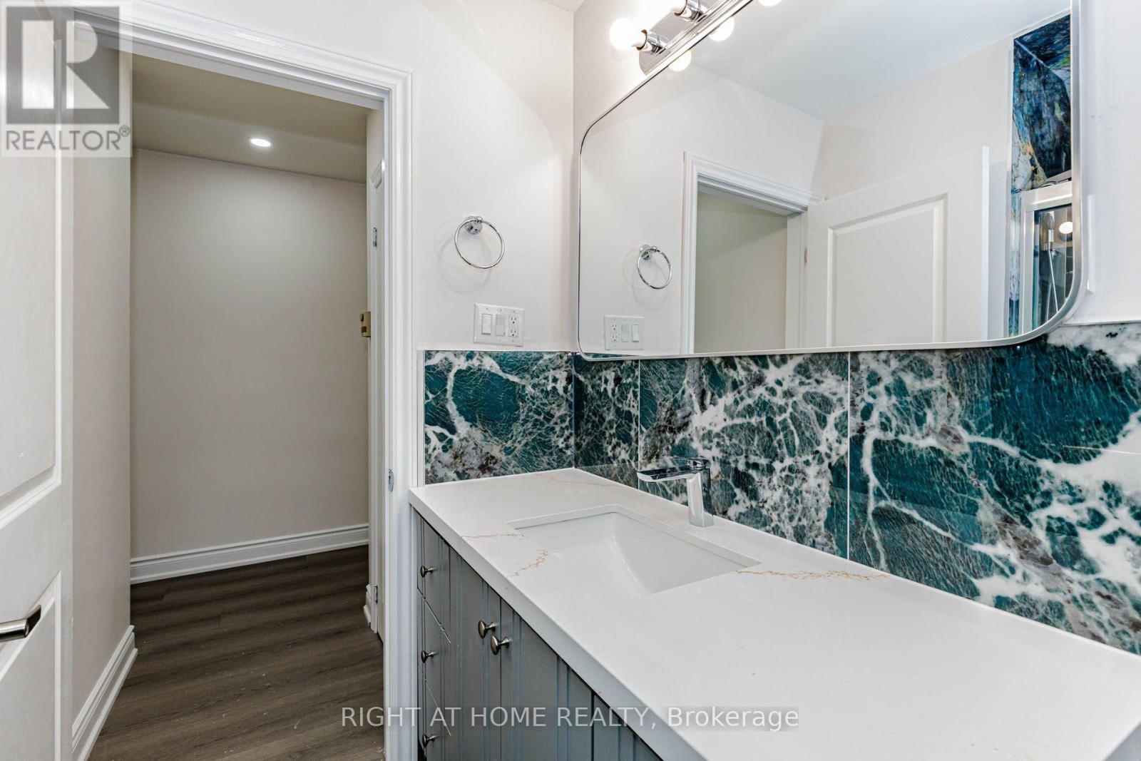 5154 New Street, Burlington, Ontario L7L 1V4 - Photo 21 - W13648320