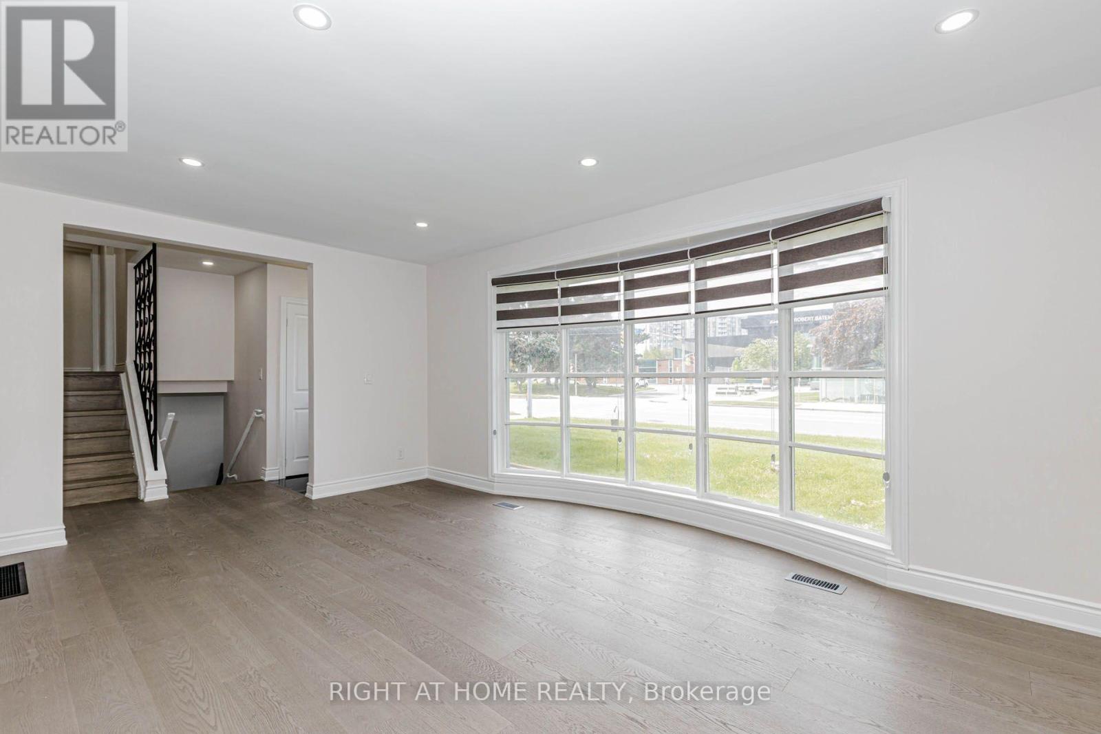 5154 New Street, Burlington, Ontario L7L 1V4 - Photo 8 - W13648320