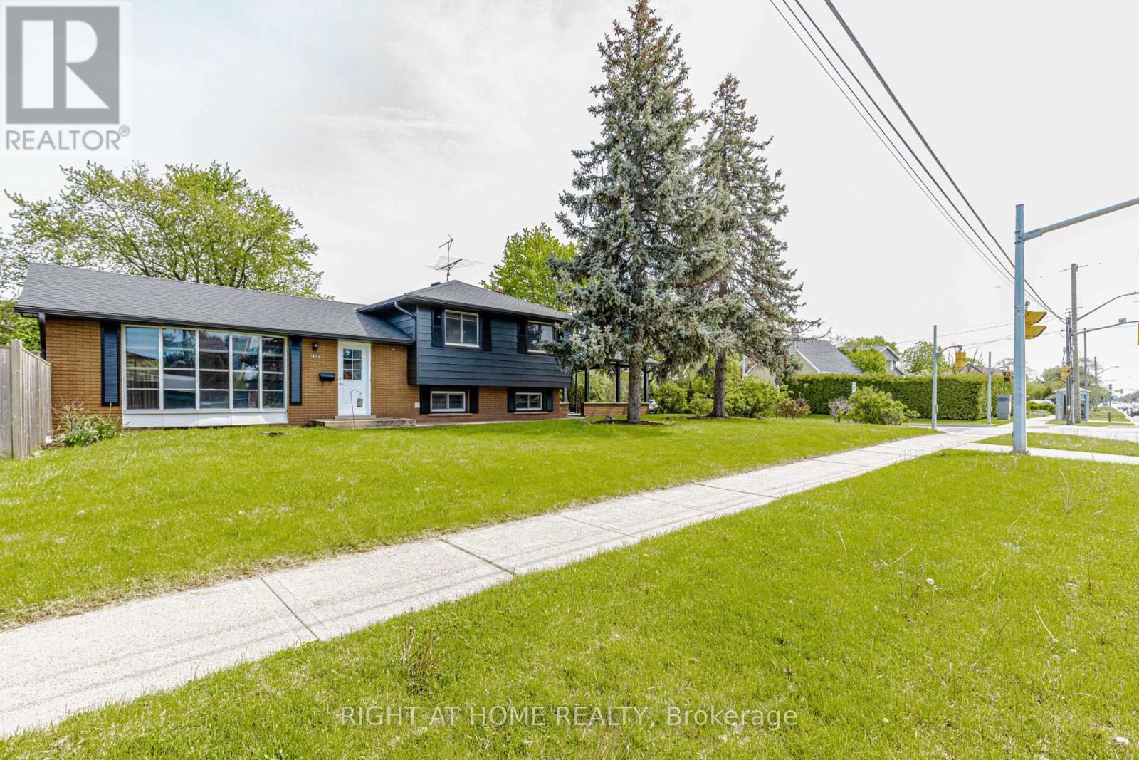 5154 New Street, Burlington, Ontario L7L 1V4 - Photo 38 - W13648320