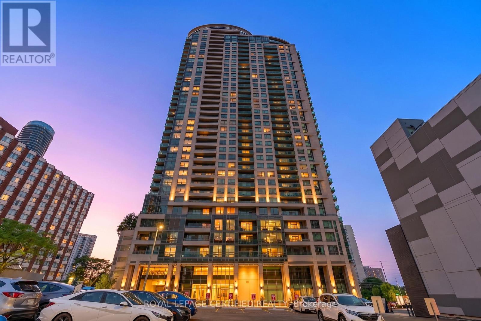 3301 - 208 Enfield Place, Mississauga, Ontario  L5B 0G8 - Photo 3 - W13649944