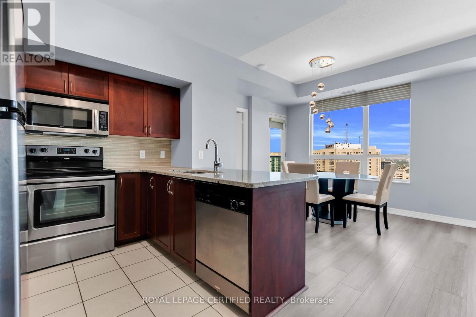 3301 - 208 Enfield Place, Mississauga, Ontario  L5B 0G8 - Photo 9 - W13649944