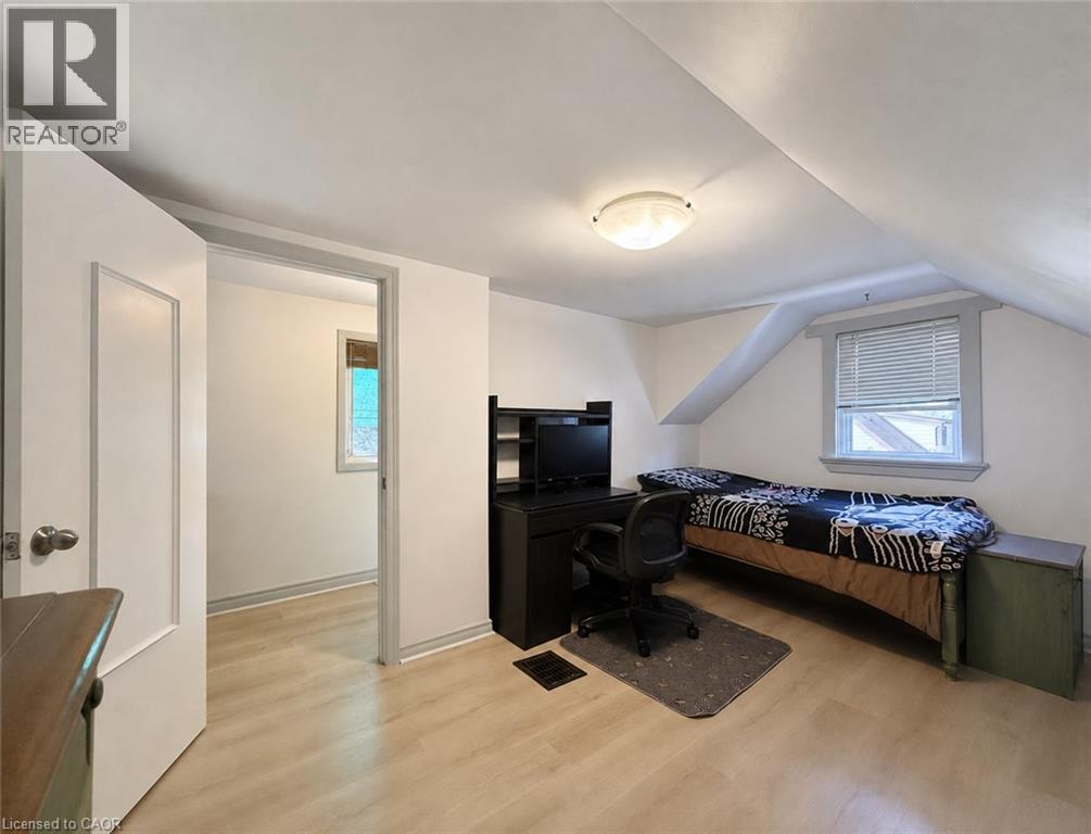 55 Holmes Avenue, Hamilton, Ontario  L8S 2K7 - Photo 11 - 40854054