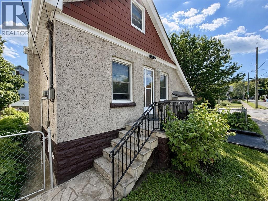 55 Holmes Avenue, Hamilton, Ontario  L8S 2K7 - Photo 2 - 40854054