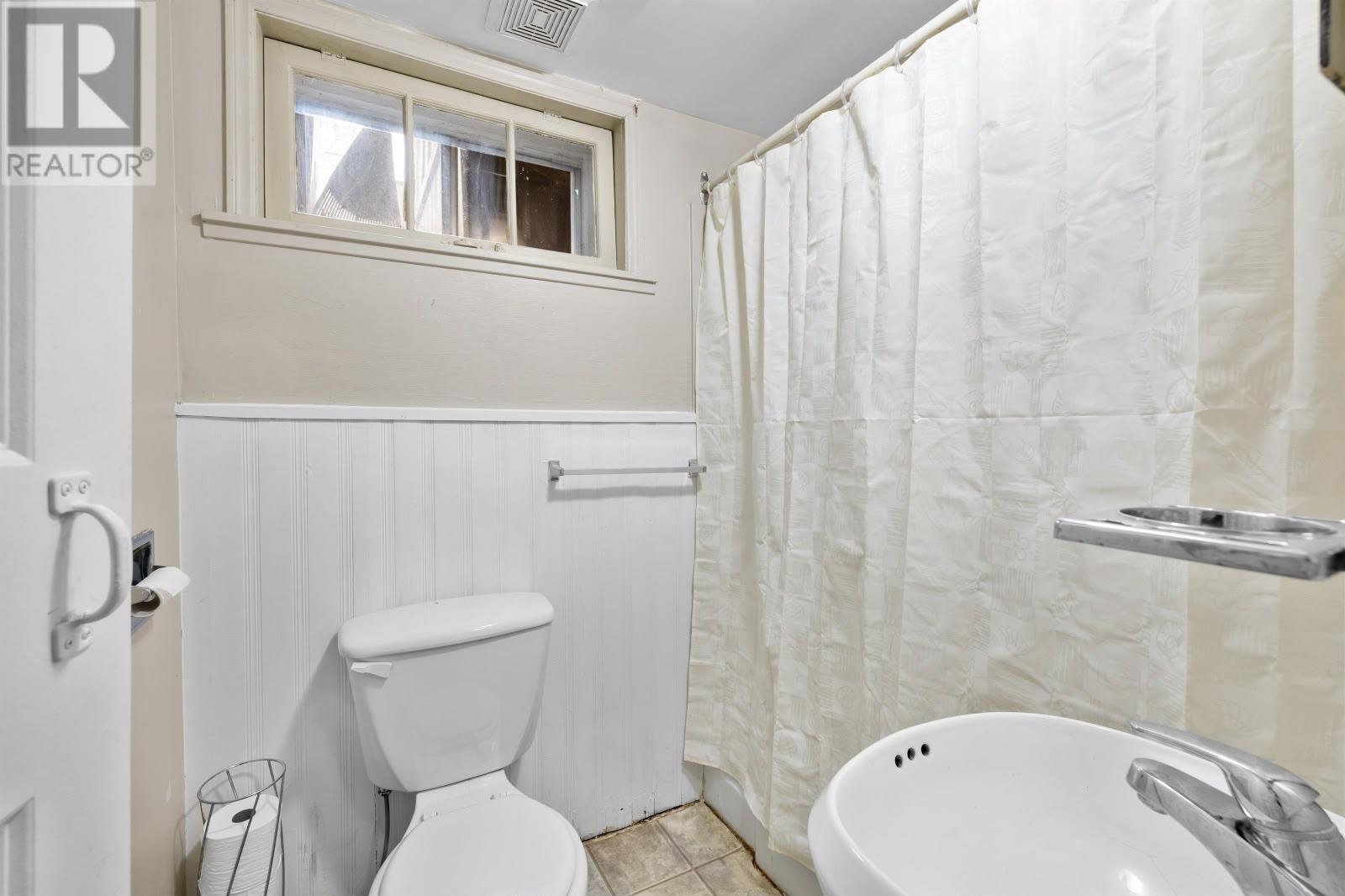 22 Colonel Gray Drive, Charlottetown, Prince Edward Island  C1A 2S5 - Photo 11 - 202619941