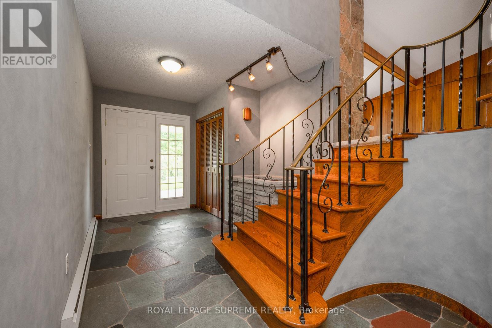 2035 Hollow Road, Thorold, Ontario  L2V 5G8 - Photo 11 - X13649948
