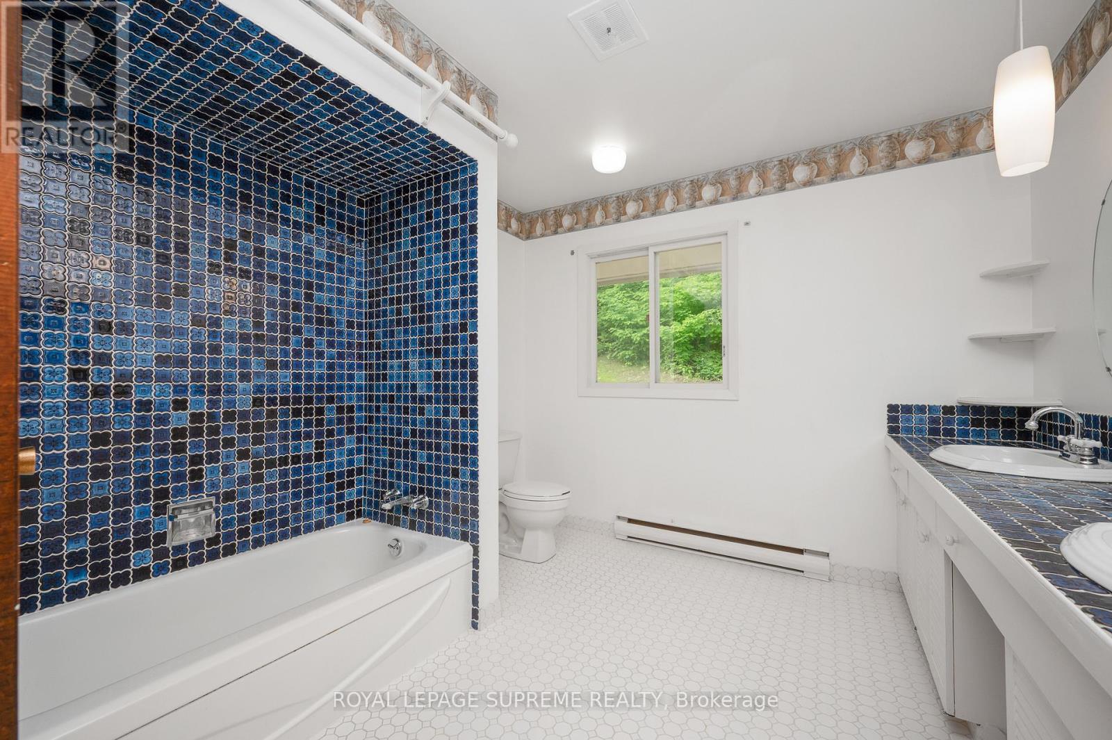 2035 Hollow Road, Thorold, Ontario  L2V 5G8 - Photo 30 - X13649948