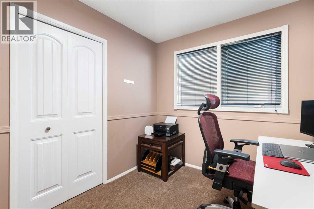 48 Deermont Way SE, Calgary, Alberta  T2J 5P3 - Photo 29 - A2329837