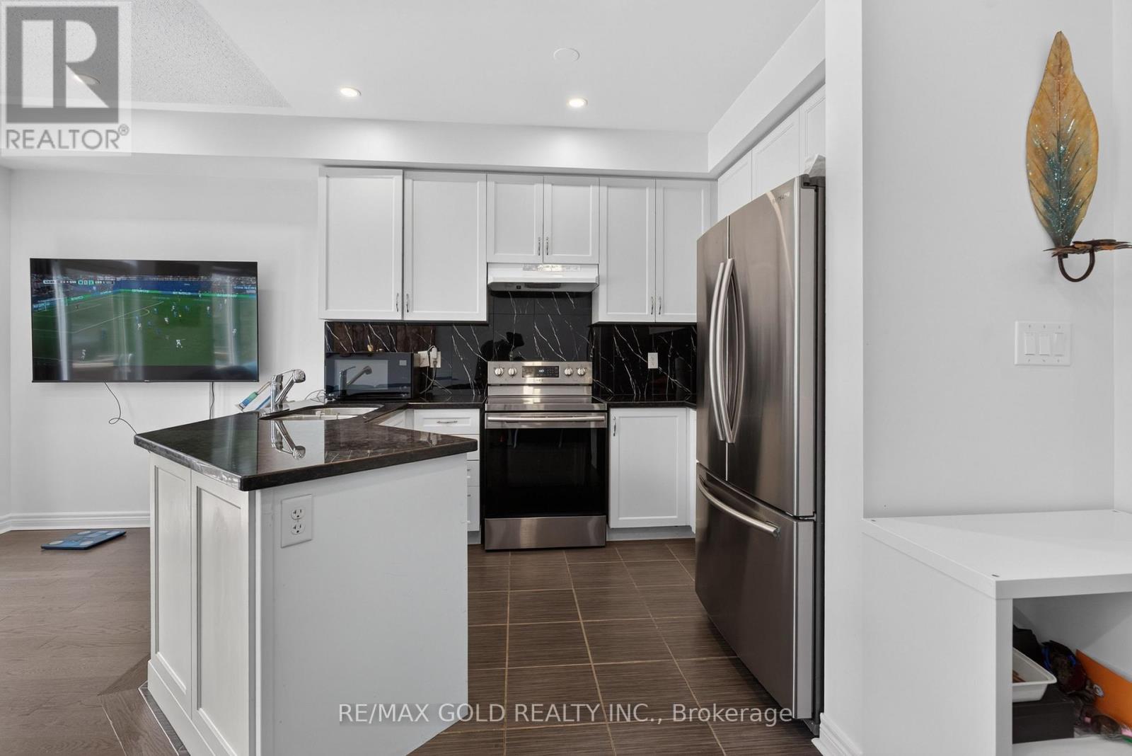 29 Rangemore Road E, Brampton, Ontario  L7A 4V7 - Photo 13 - W13520554