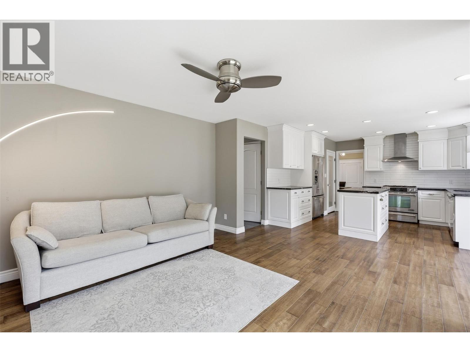2076 Muirfield Road, Kamloops, British Columbia  V1S 1S6 - Photo 12 - 10397101