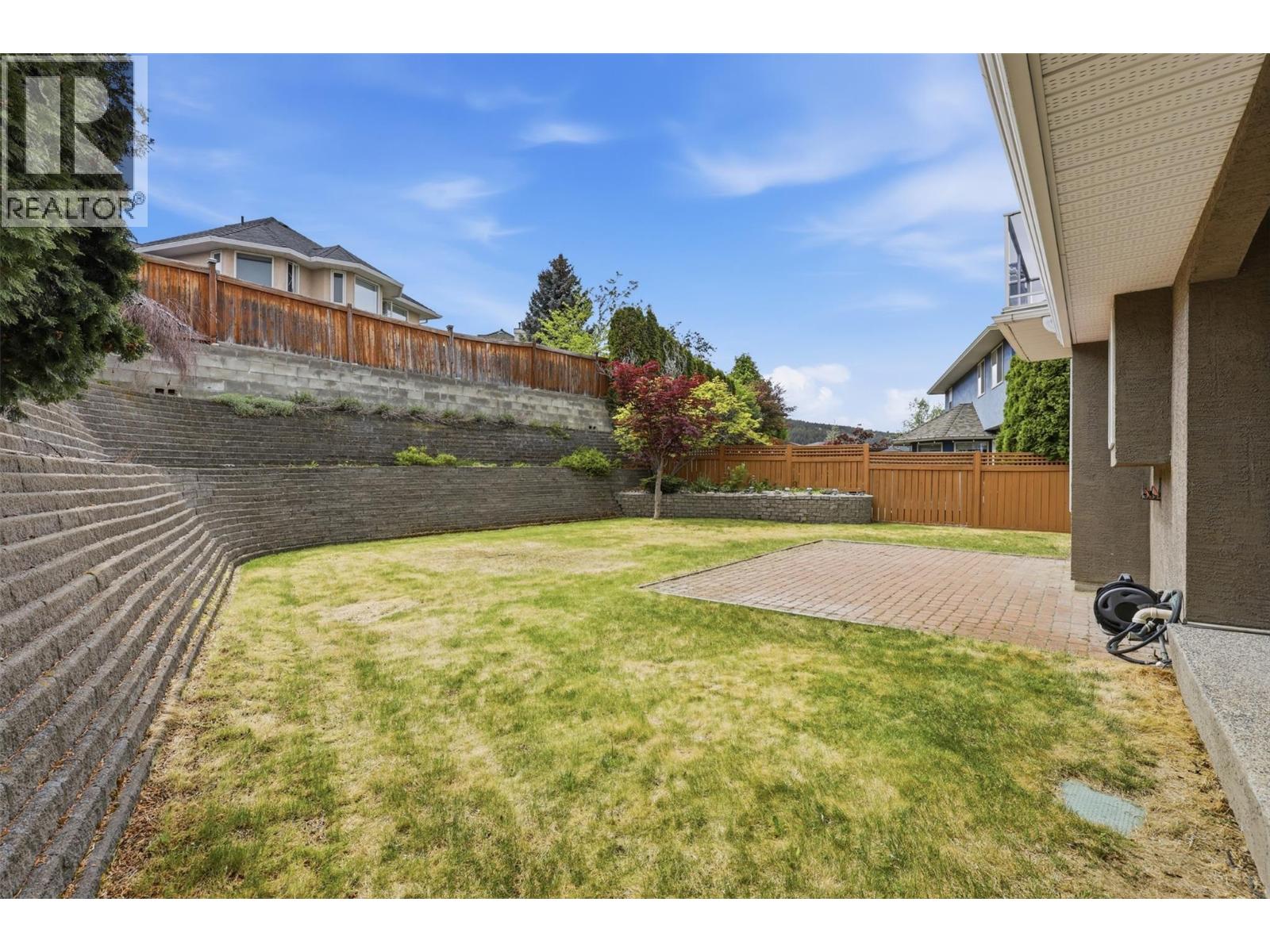 2076 Muirfield Road, Kamloops, British Columbia  V1S 1S6 - Photo 9 - 10397101