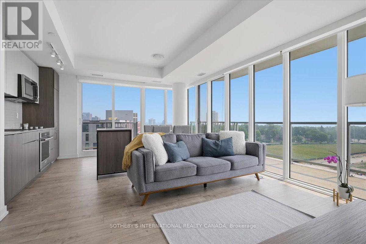 705 - 220 Missinnihe Way, Mississauga, Ontario  L5H 0A9 - Photo 2 - W13649516