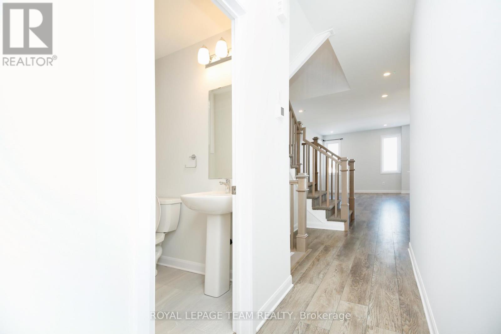 645 Hamsa Street, Ottawa, Ontario  K2J 6Z7 - Photo 5 - X13641954