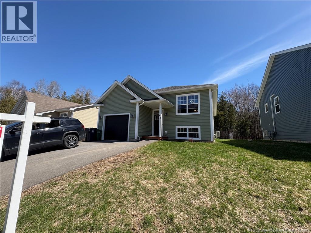 50 Walker Crescent, Hampton, New Brunswick  E5N 5Z8 - Photo 1 - NB133772