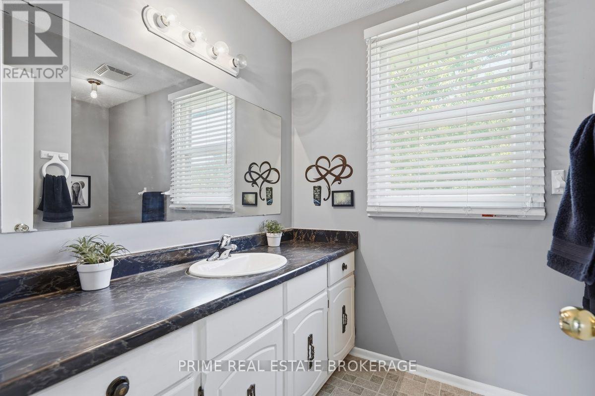 686 Barclay Road, London South, Ontario  N6K 1K5 - Photo 32 - X13650242