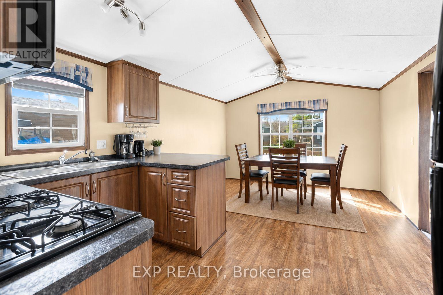 110 - 1501 Line 8 Road, Niagara-On-The-Lake, Ontario  L0S 1J0 - Photo 5 - X13646324