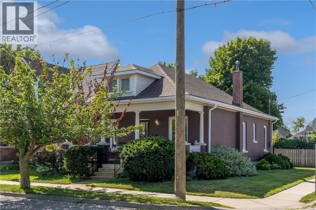 50 STRATHCONA Avenue, Brantford, Ontario