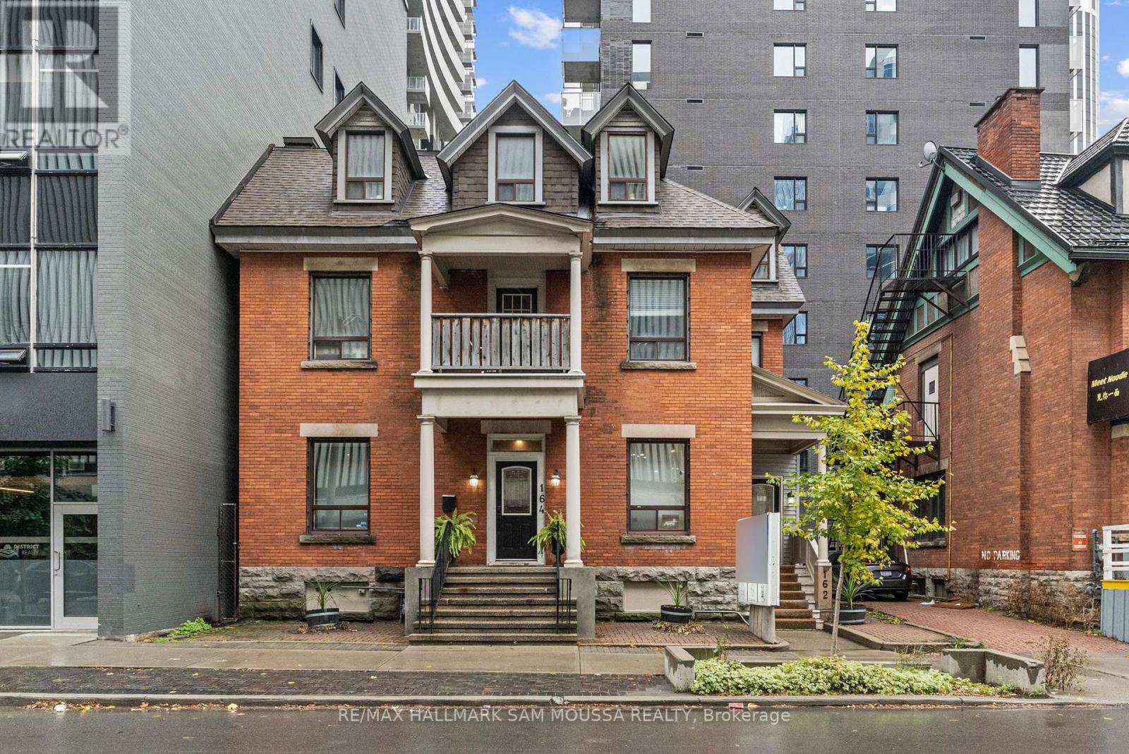 3 - 162-164 Metcalfe Street, Ottawa, Ontario  K2P 1P2 - Photo 2 - X13650272